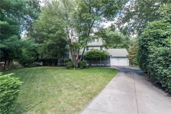 78 White Falls TRL, South Kingstown, RI 02879