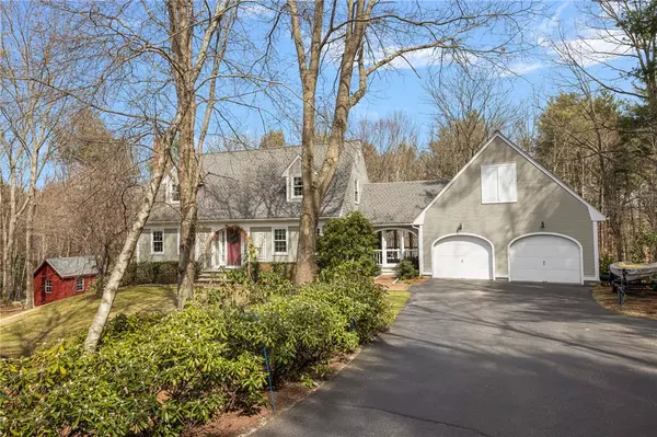 North Smithfield, RI 02896,86 Taylor DR