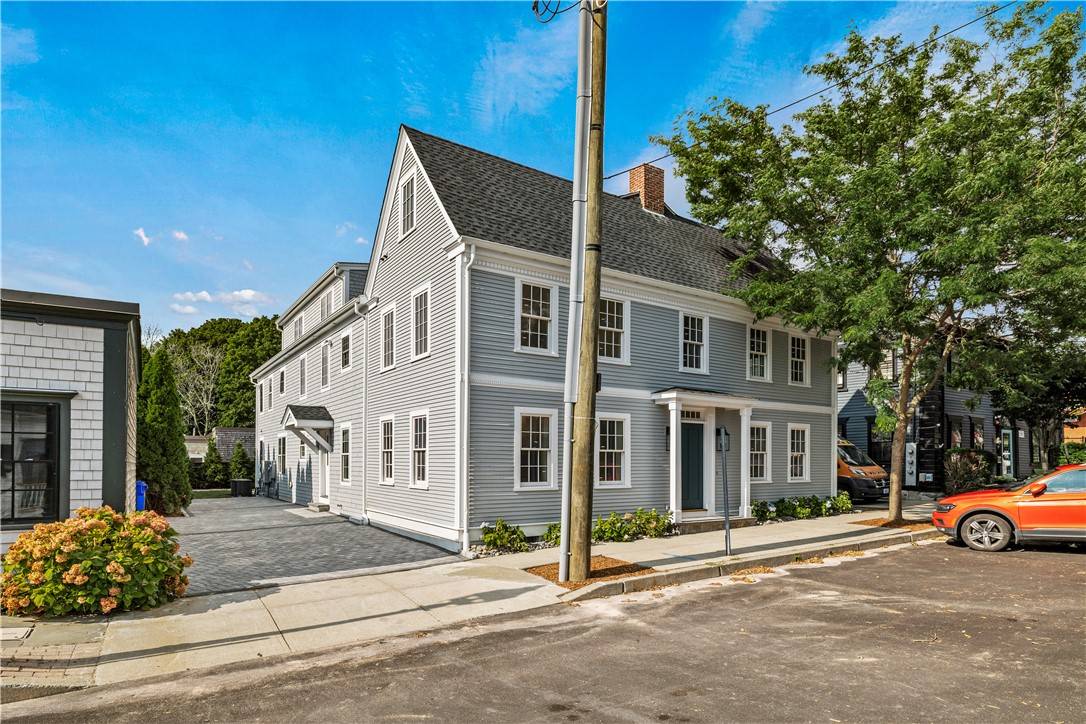Bristol, RI 02809,21 Bradford ST #2