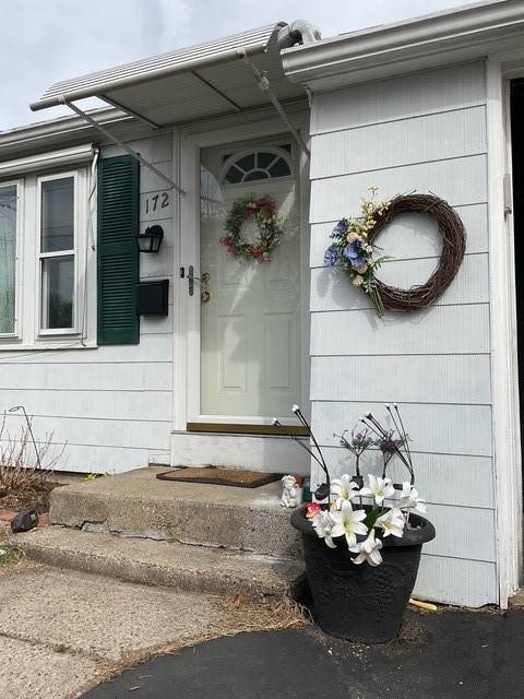 Warwick, RI 02886,172 Villa AVE