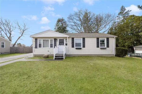 52 Morris ST, West Warwick, RI 02893