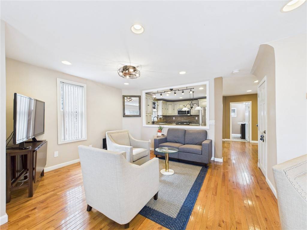 North Providence, RI 02911,12 Warren AVE