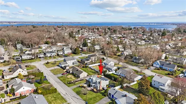 Warwick, RI 02888,26 Miantonomo DR