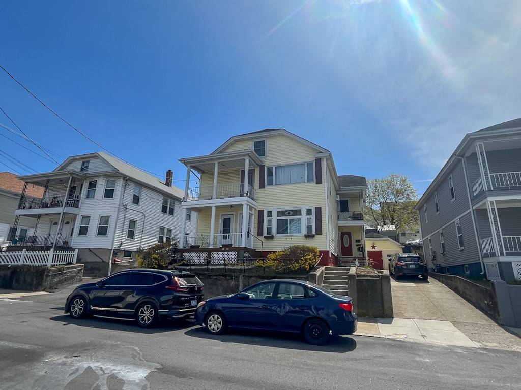 40 Butler AVE, Central Falls, RI 02863