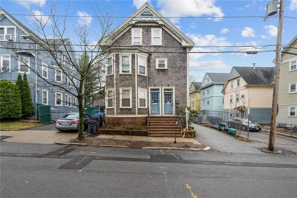 Providence, RI 02906,11 Larch ST