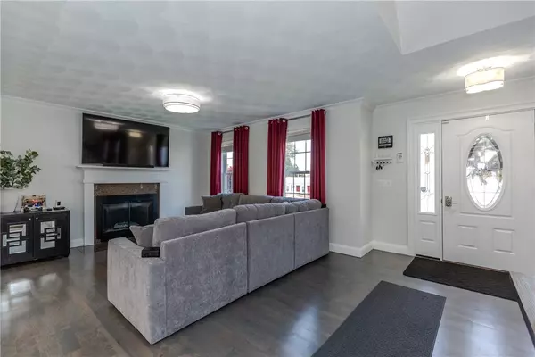 West Warwick, RI 02893,31 Hoover ST