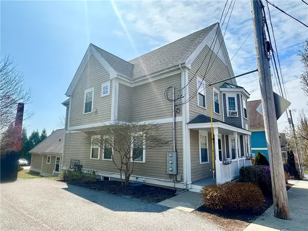 Providence, RI 02909,8 Bosworth ST #4A