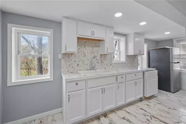 Woonsocket, RI 02895,225 Logee ST