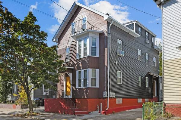 107 Penn ST, Providence, RI 02909