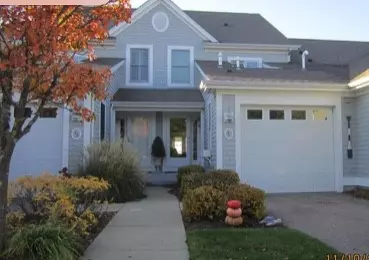 73 Topsail DR,  Tiverton,  RI 02878
