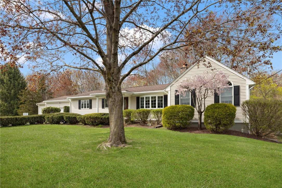 30 Forest View DR, Cumberland, RI 02864