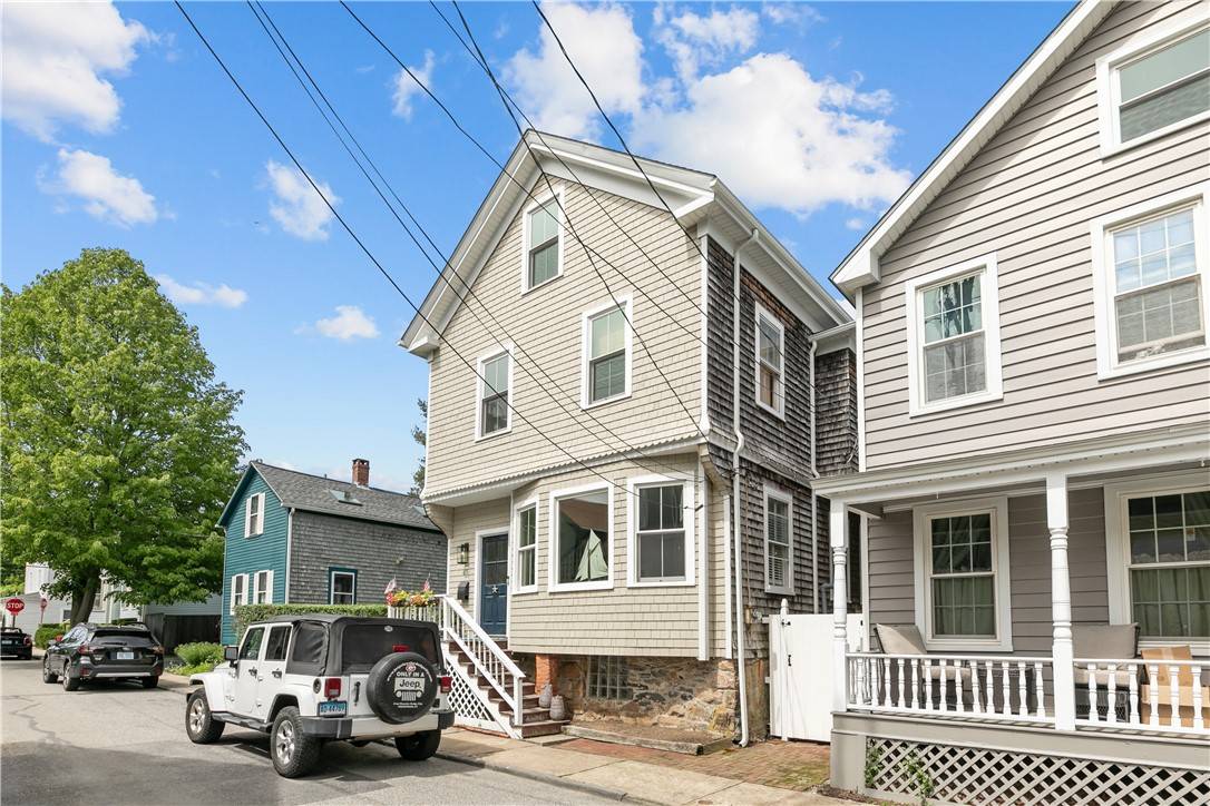 65 Kingston AVE, Newport, RI 02840