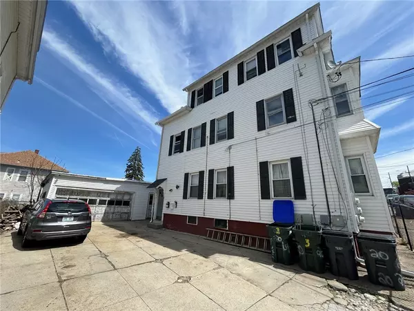 Providence, RI 02909,20 Magdalene ST