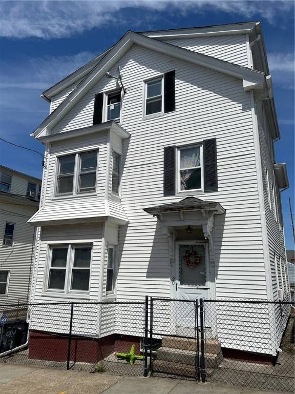 20 Magdalene ST, Providence, RI 02909