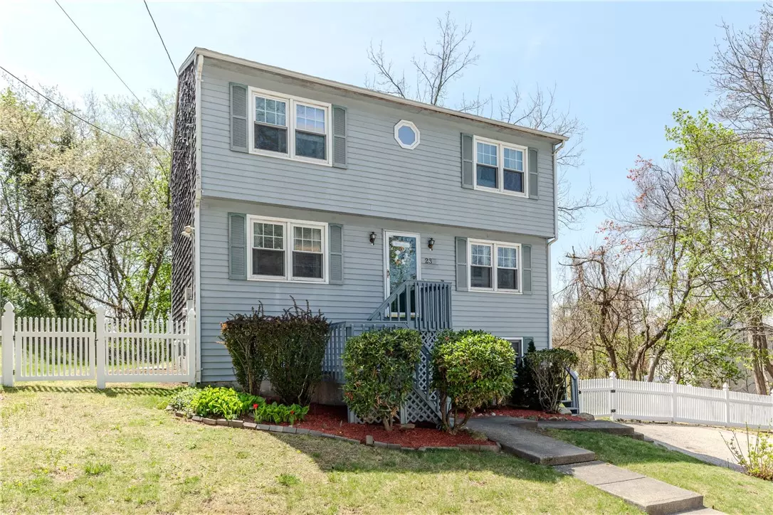 North Providence, RI 02911,23 Oak Grove BLVD