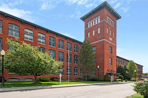 North Smithfield, RI 02896,1 Tupperware DR #233