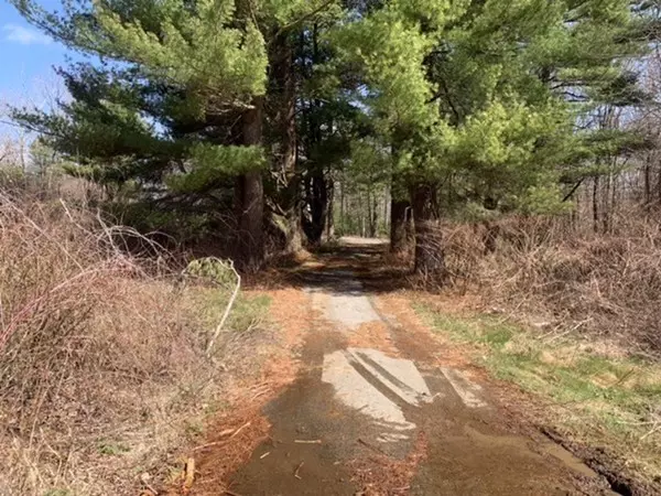1212 Southbridge RD, Warren, MA 01083
