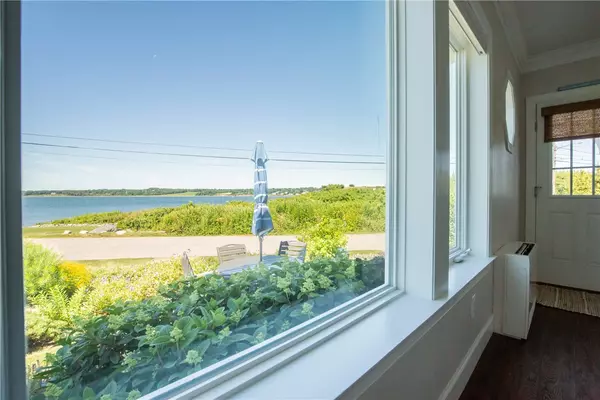 Tiverton, RI 02878,292 High Hill RD