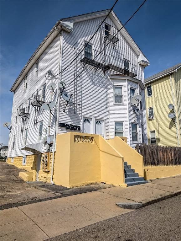 159 Warren AVE, Pawtucket, RI 02860