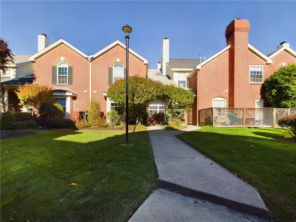 626 Smithfield RD #909, North Providence, RI 02904