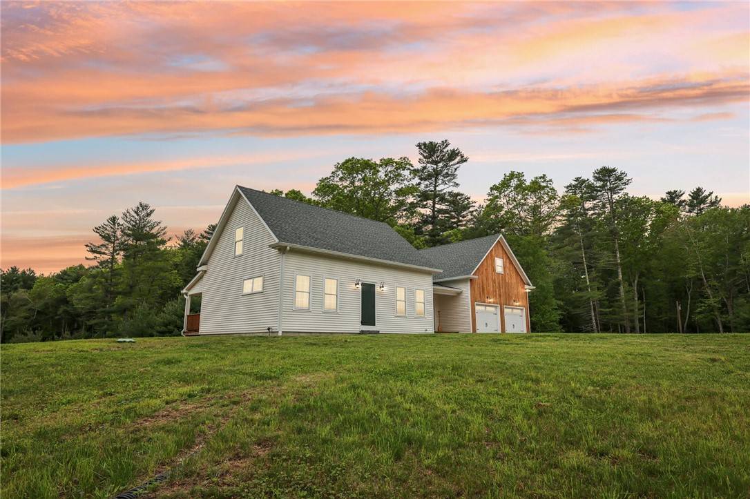 134 Sharpe ST, West Greenwich, RI 02817