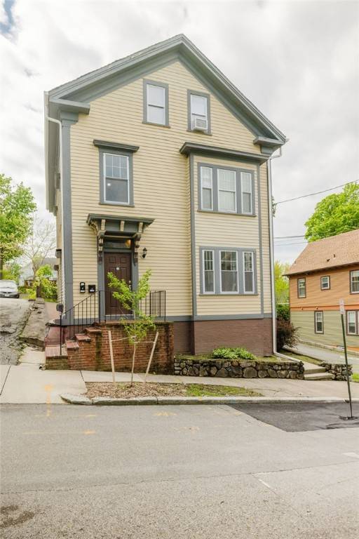 65 Evergreen ST #1, Providence, RI 02906