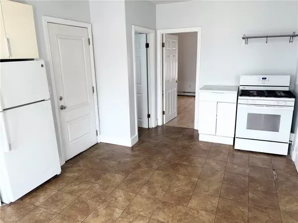 Cumberland, RI 02864,424 High ST