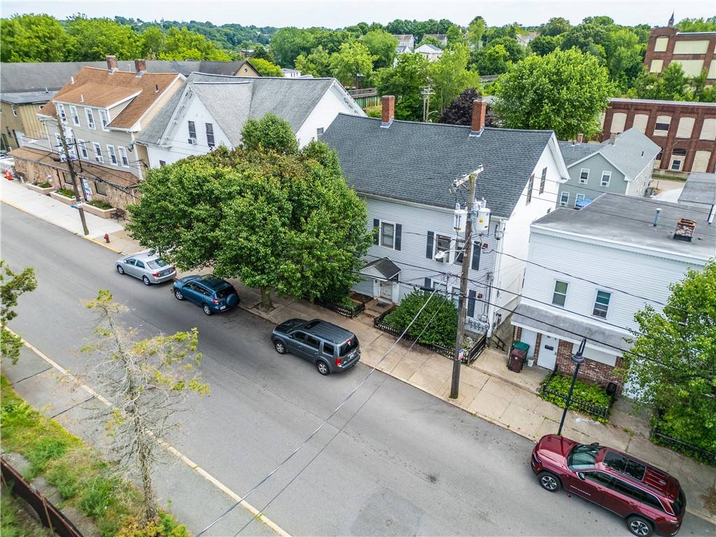 372 River ST, Woonsocket, RI 02895