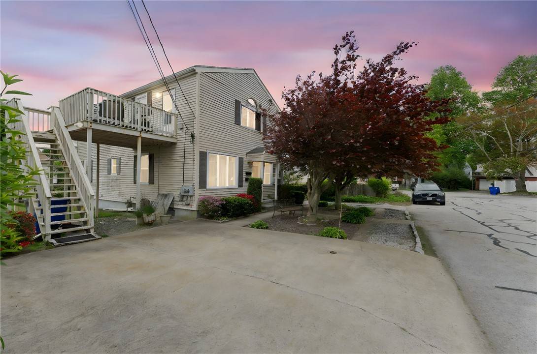 7 Blossom ST, West Warwick, RI 02893