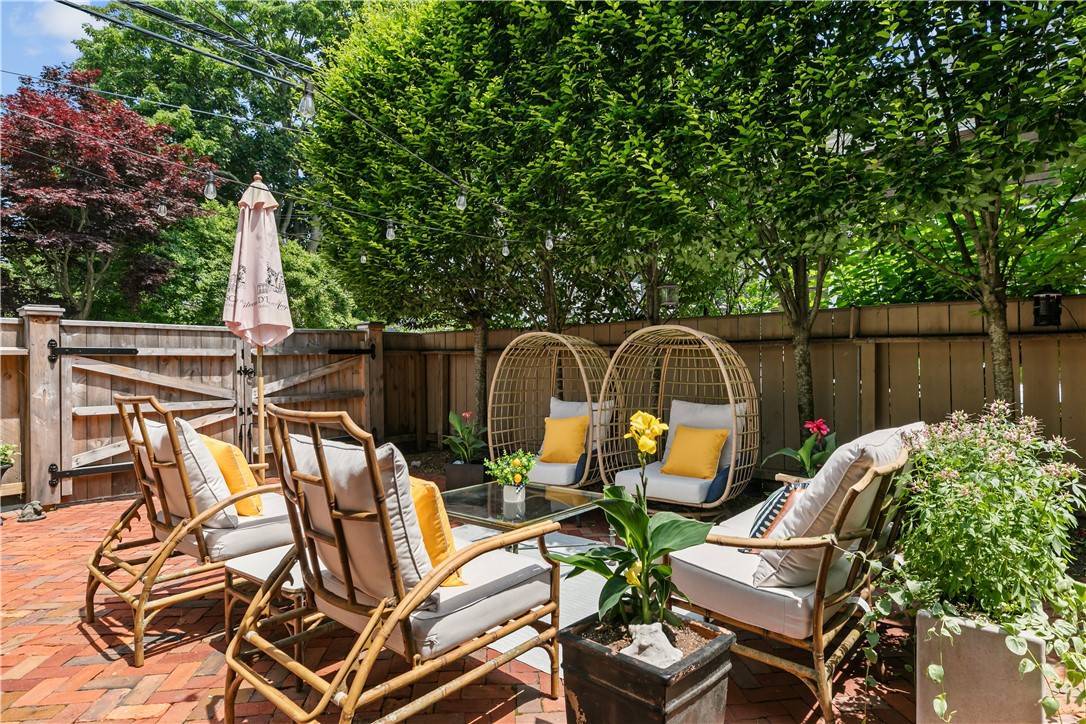 35 Second ST, Newport, RI 02840