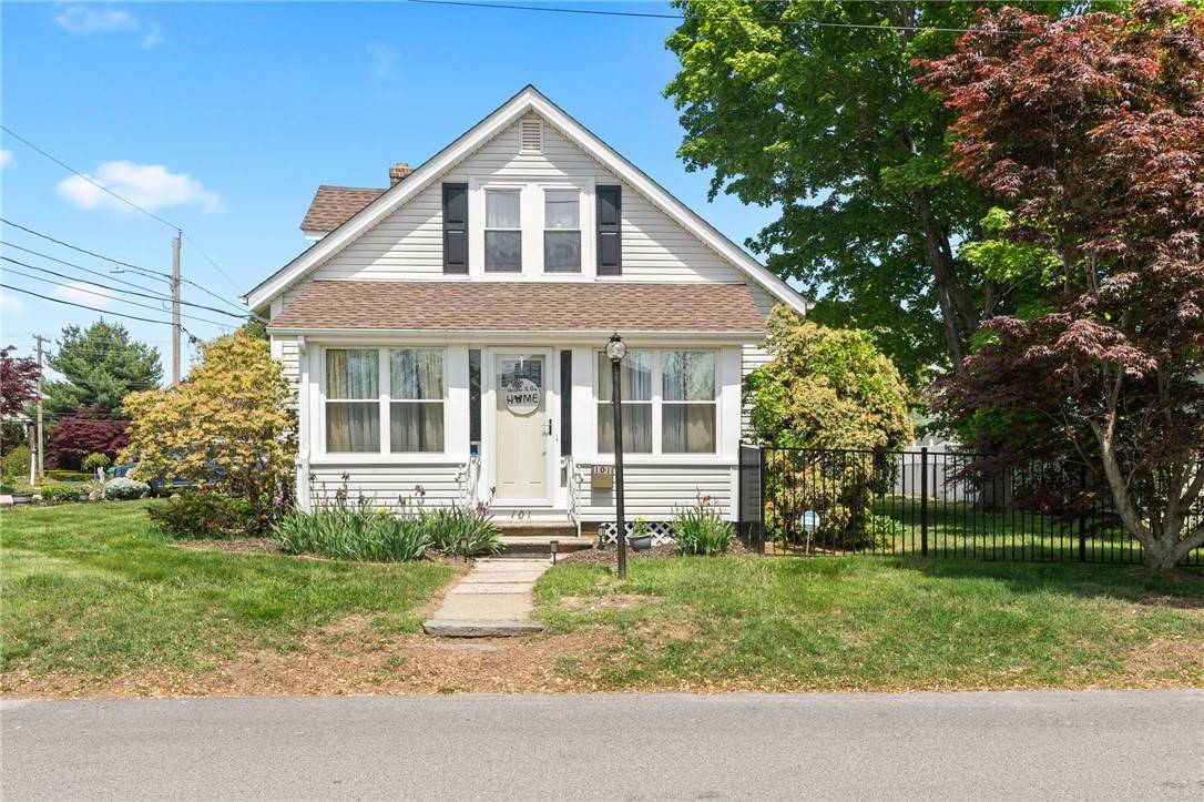Warwick, RI 02886,101 Chapmans AVE