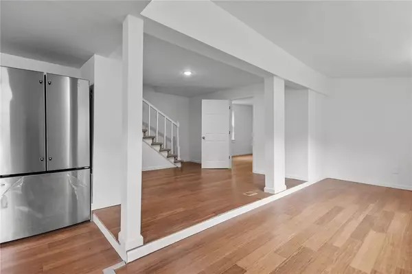 Johnston, RI 02919,75 Wheeller AVE