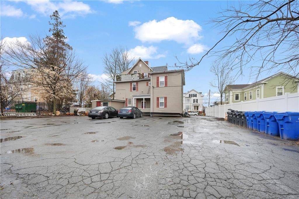 186 Summit / Norton ST, Pawtucket, RI 02860