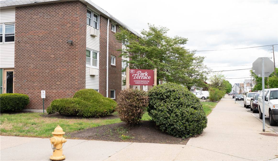 76 Park ST #C1, Pawtucket, RI 02860