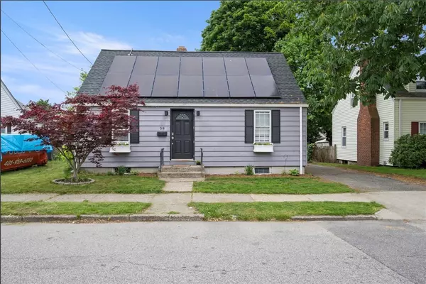58 Edgemere RD, Pawtucket, RI 02861