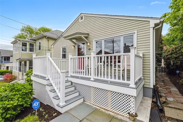 49 Twelfth ST, Providence, RI 02906
