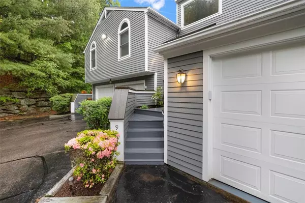 Warwick, RI 02818,5390 Post RD #9