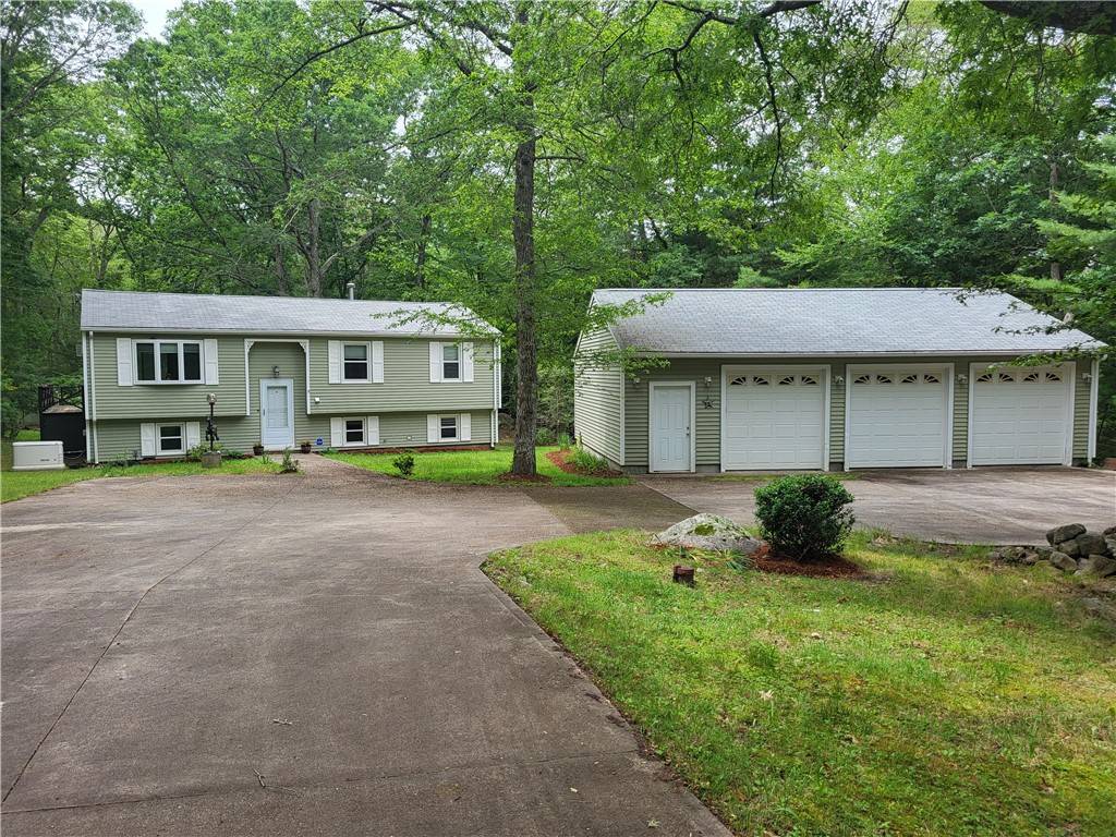 51 Tug Hollow RD, Richmond, RI 02892