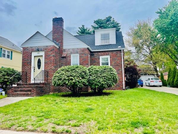 281 Auburn ST, Cranston, RI 02910