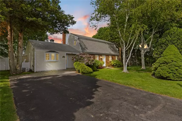 39 Exeter BLVD,  Narragansett,  RI 02882