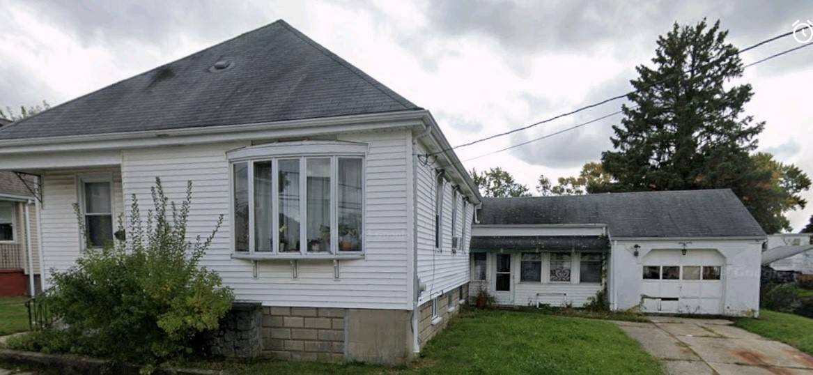 92 Old Oak AVE, Cranston, RI 02920