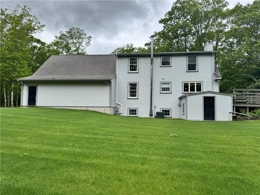 Burrillville, RI 02830,1325 Spring Lake RD