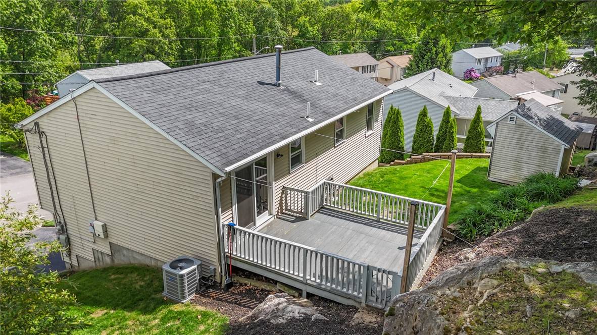 North Providence, RI 02911,15 Lawnacre DR
