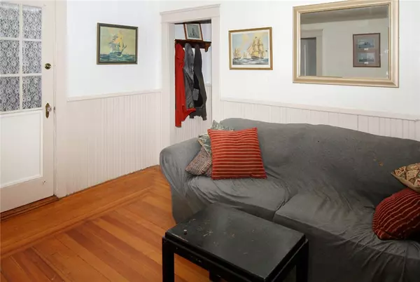 Newport, RI 02840,5 Davis CT