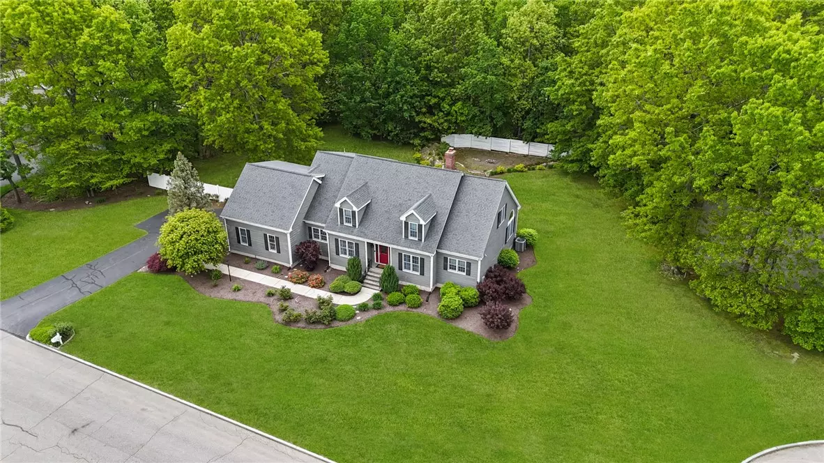 Lincoln, RI 02865,10 Lantern Brook DR