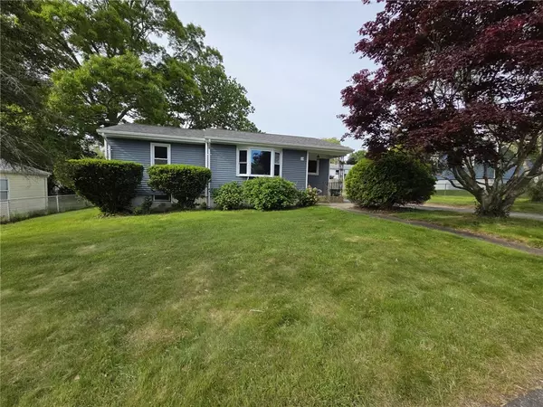 119 Evergreen AVE, Tiverton, RI 02878