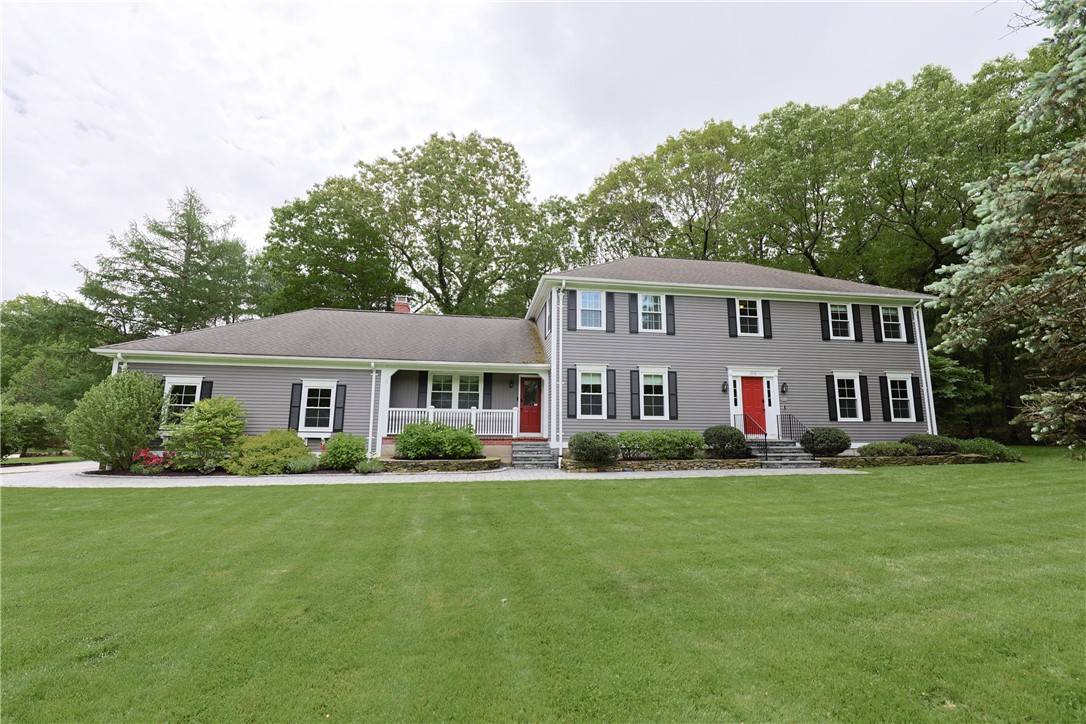 215 Adirondack DR, East Greenwich, RI 02818