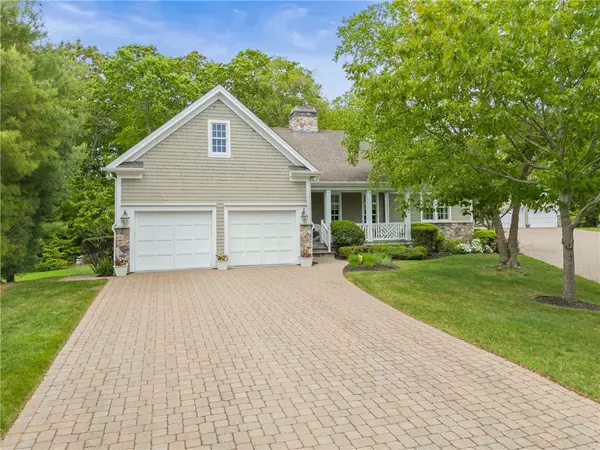 Westerly, RI 02891,11 Newbury DR