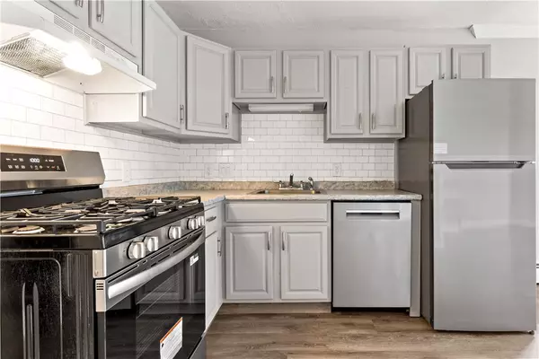 Warwick, RI 02886,3940 Post RD #38