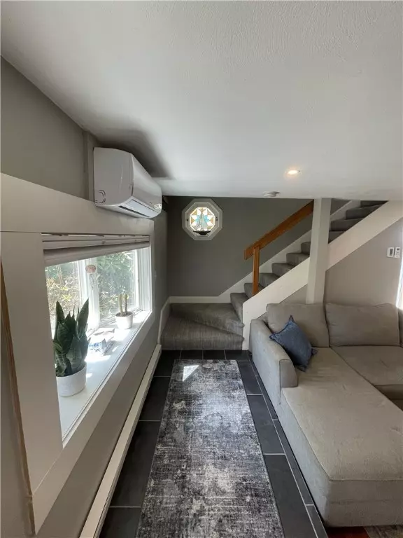 Newport, RI 02840,16 Dudley AVE #6